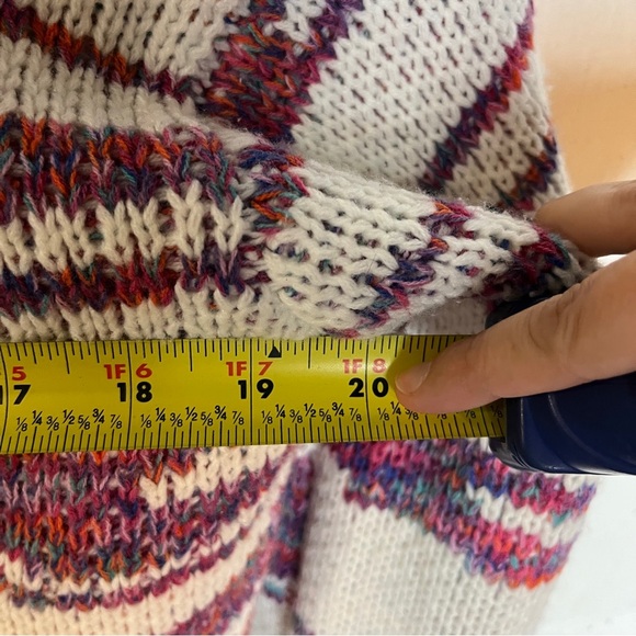 John and Jenn Striped Knit Sweater Size XL Burgundy White Cream - Picture 11 of 12